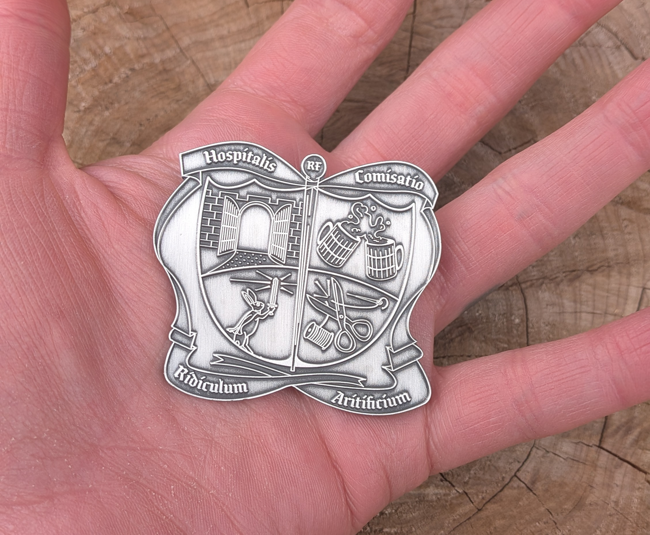 RenFriends Pin in Hand